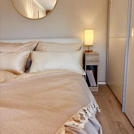 Stylish With Beautiful Terrace Near Audi Appartement Ingolstadt