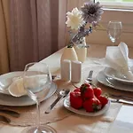 아파트 Stylish With Beautiful Terrace Near Audi
