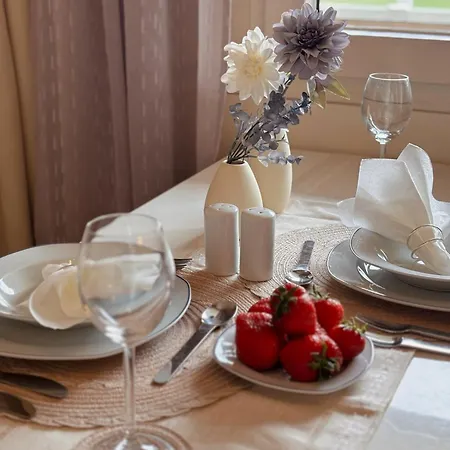Apartamento Stylish With Beautiful Terrace Near Audi