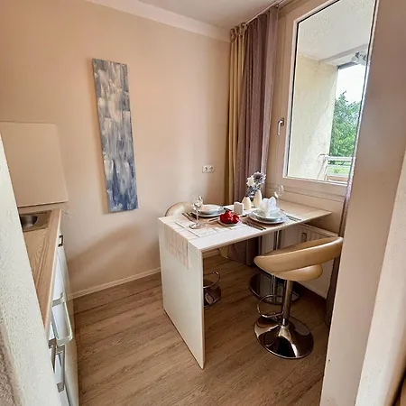 Stylish With Beautiful Terrace Near Audi Appartement