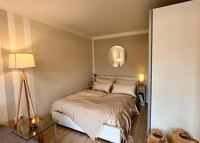 Stylish With Beautiful Terrace Near Audi Apartment *