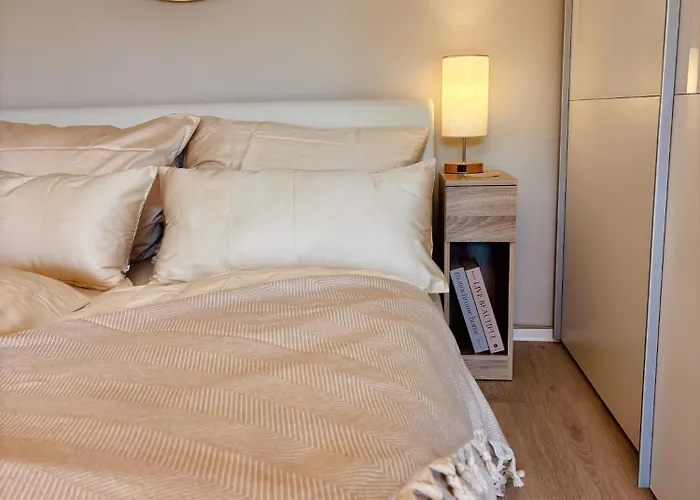 Stylish With Beautiful Terrace Near Audi Apartment Ingolstadt